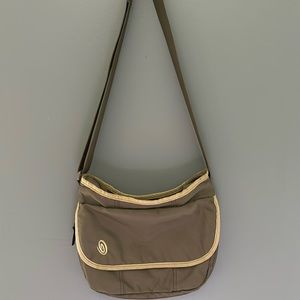 Timbuk2 crossbody purse